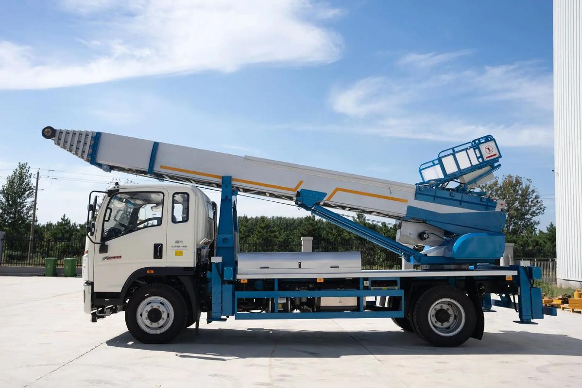 廊坊云梯上料车租赁费用